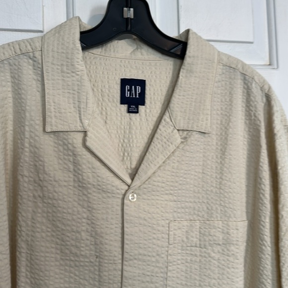 NWT Gap cream colored button down shirt size XXL Men’s - Picture 2 of 6